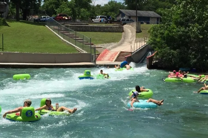 Comal River Float & Tubing in New braunfels, TX | Comal Tubes